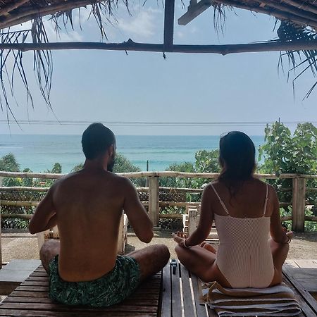 Gaia Ocean Surf Yoga Hostel Ahangama Exterior photo